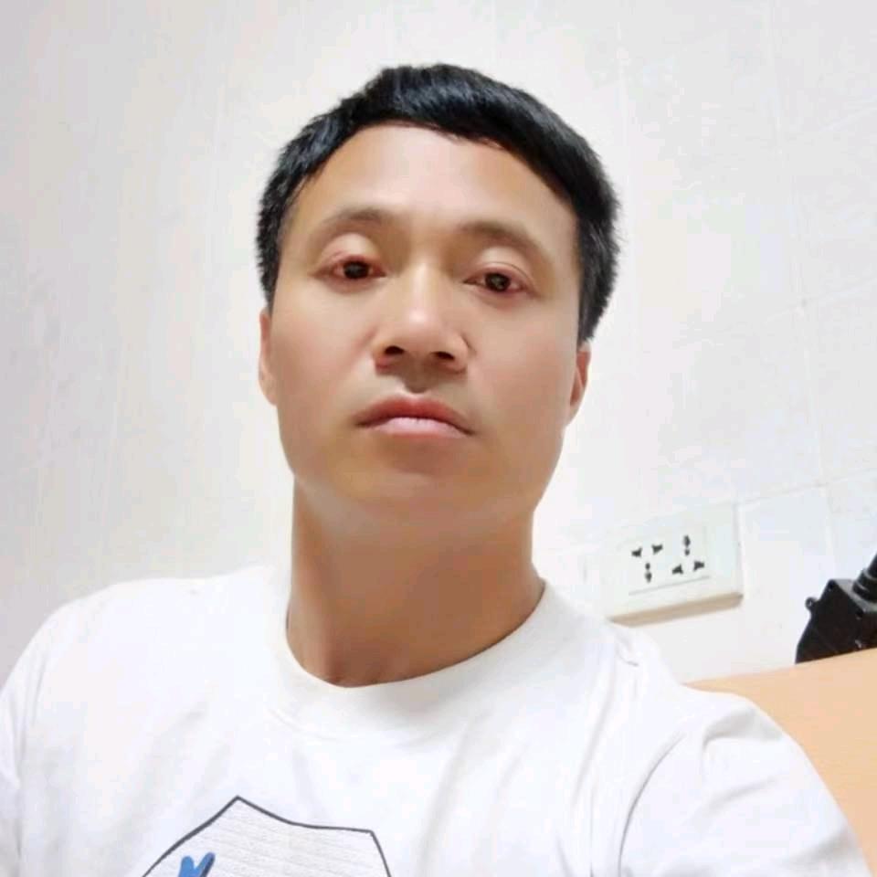 坚强自我 ，喜欢和真诚的人做朋友