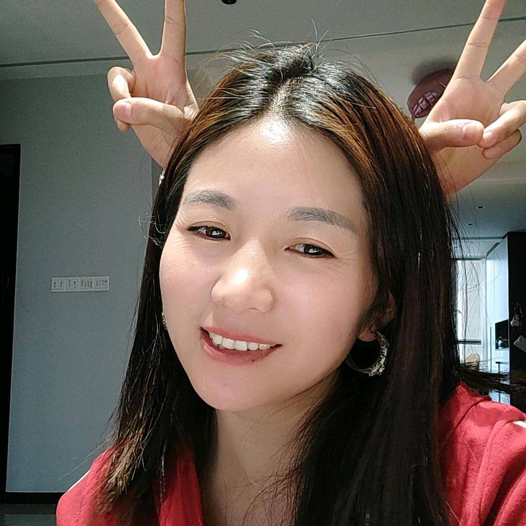 爱笑的姿姿