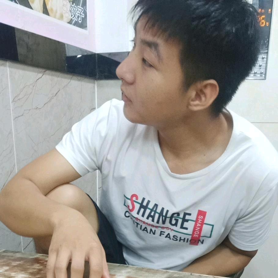 小王同学。