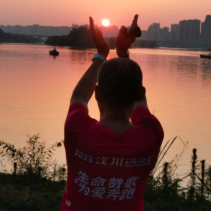 岷江水向东流