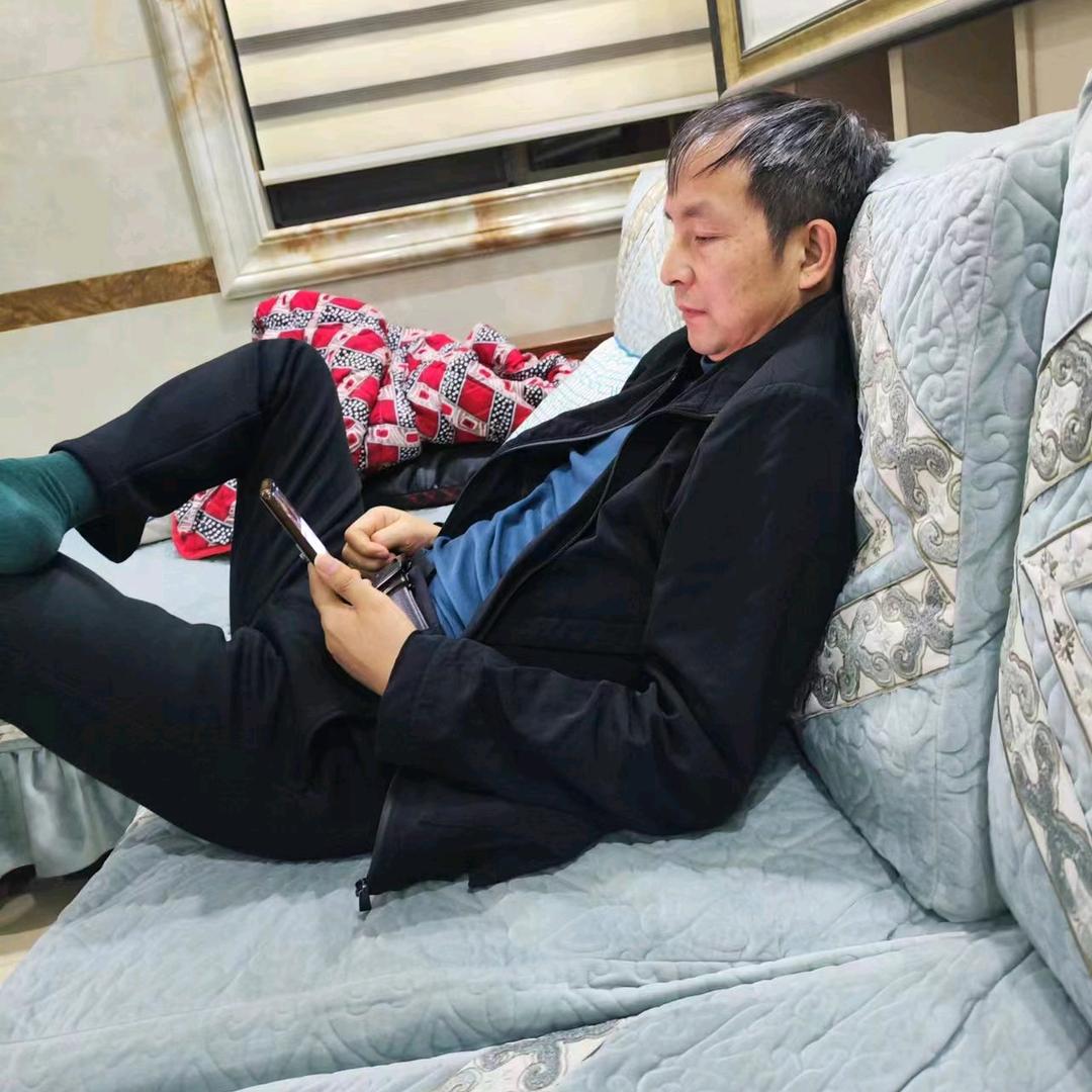 饶亚文