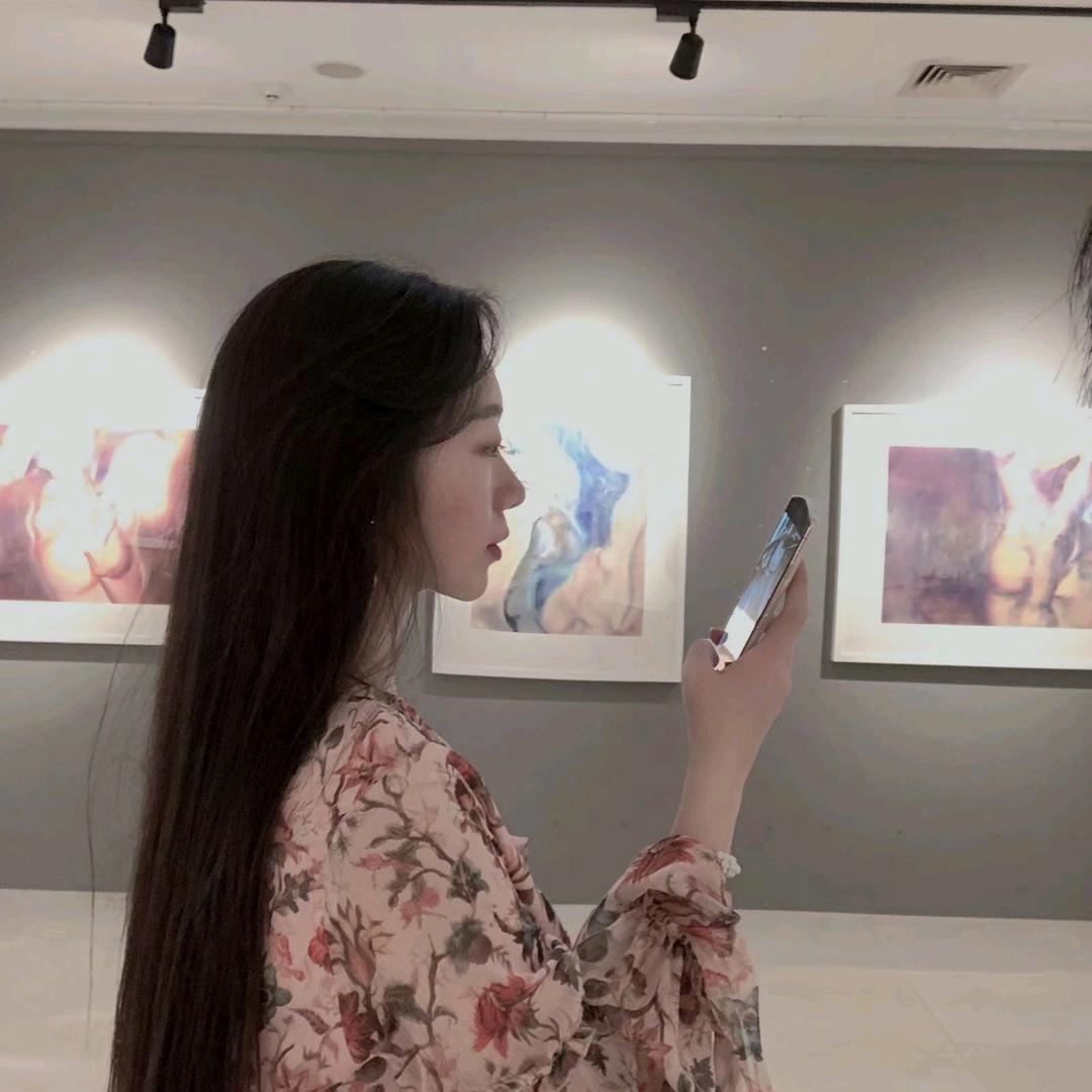 郁知画