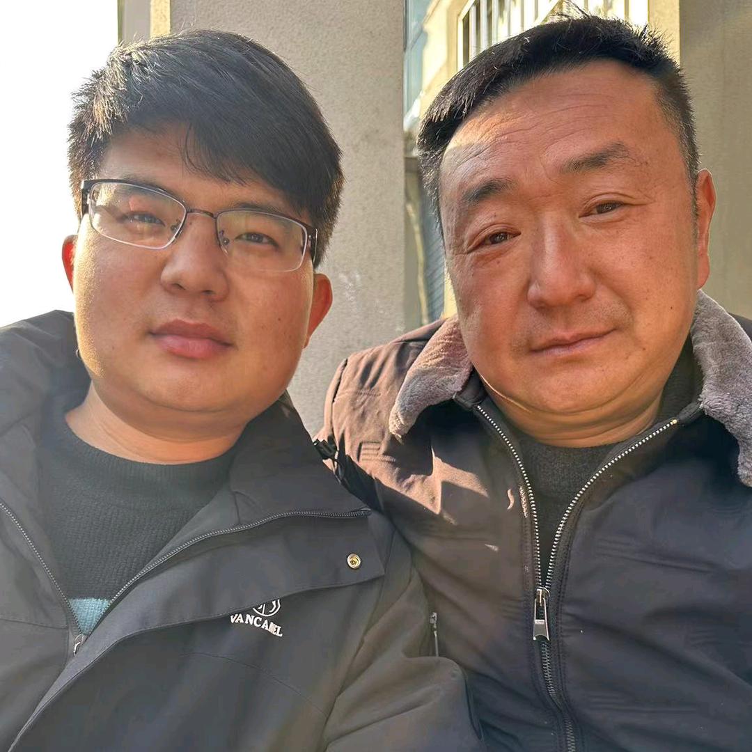 萌龙叔叔