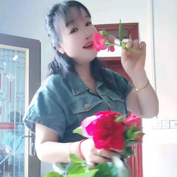 梁家二姐，