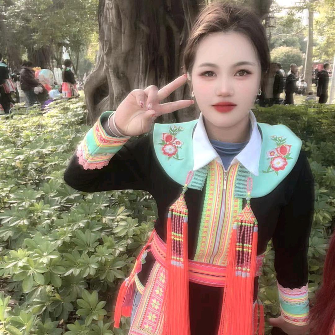 ♡❀英儿♡❀00后伐木少妇😊