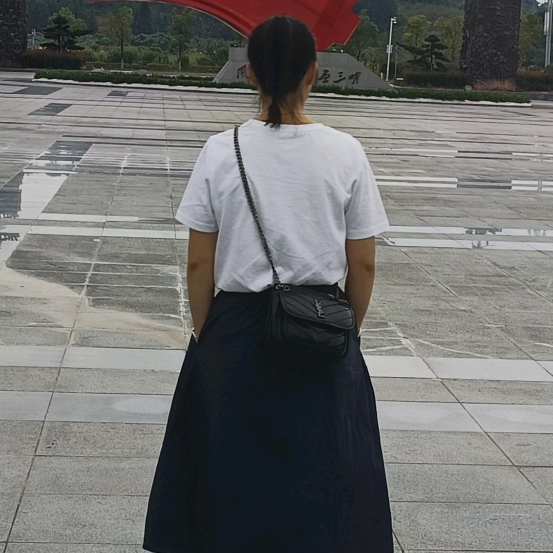 逝水；流年