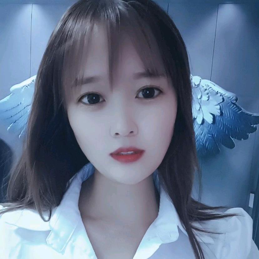 小洁爱唱歌