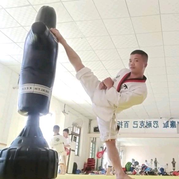 合浦县牧童兔养殖，兔肉，兔子