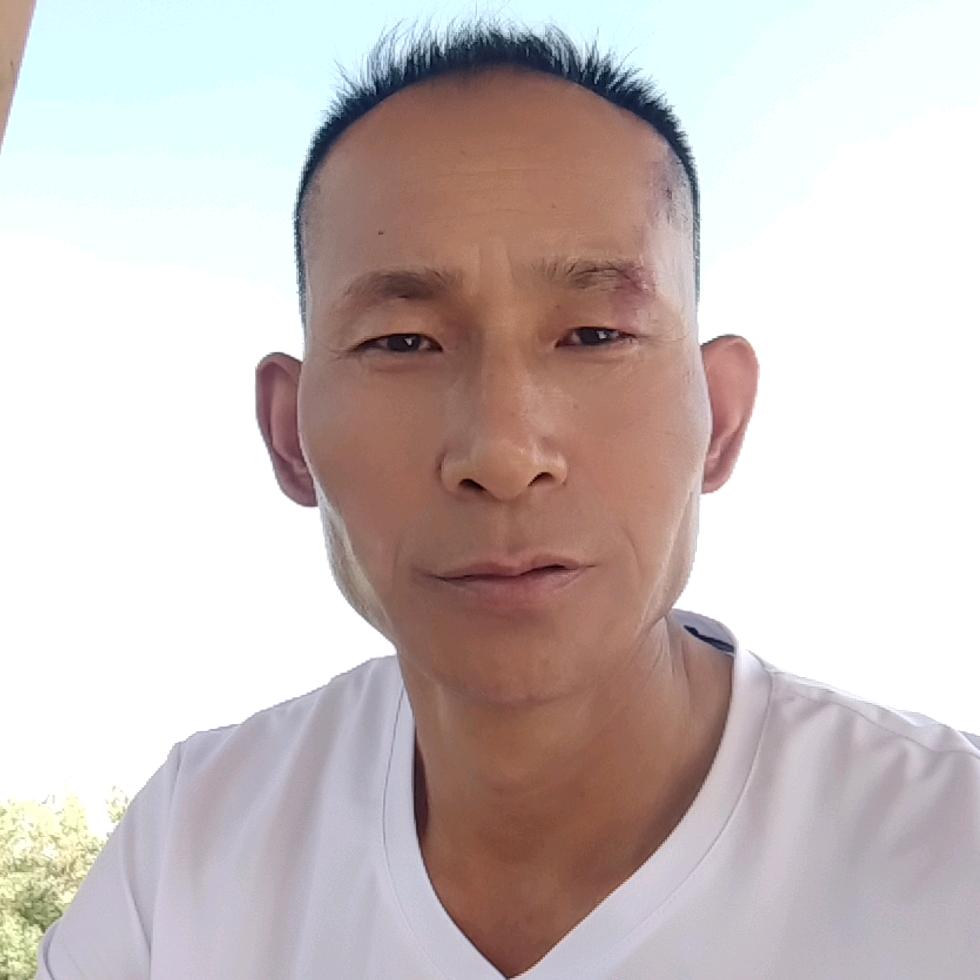 默守了那份情