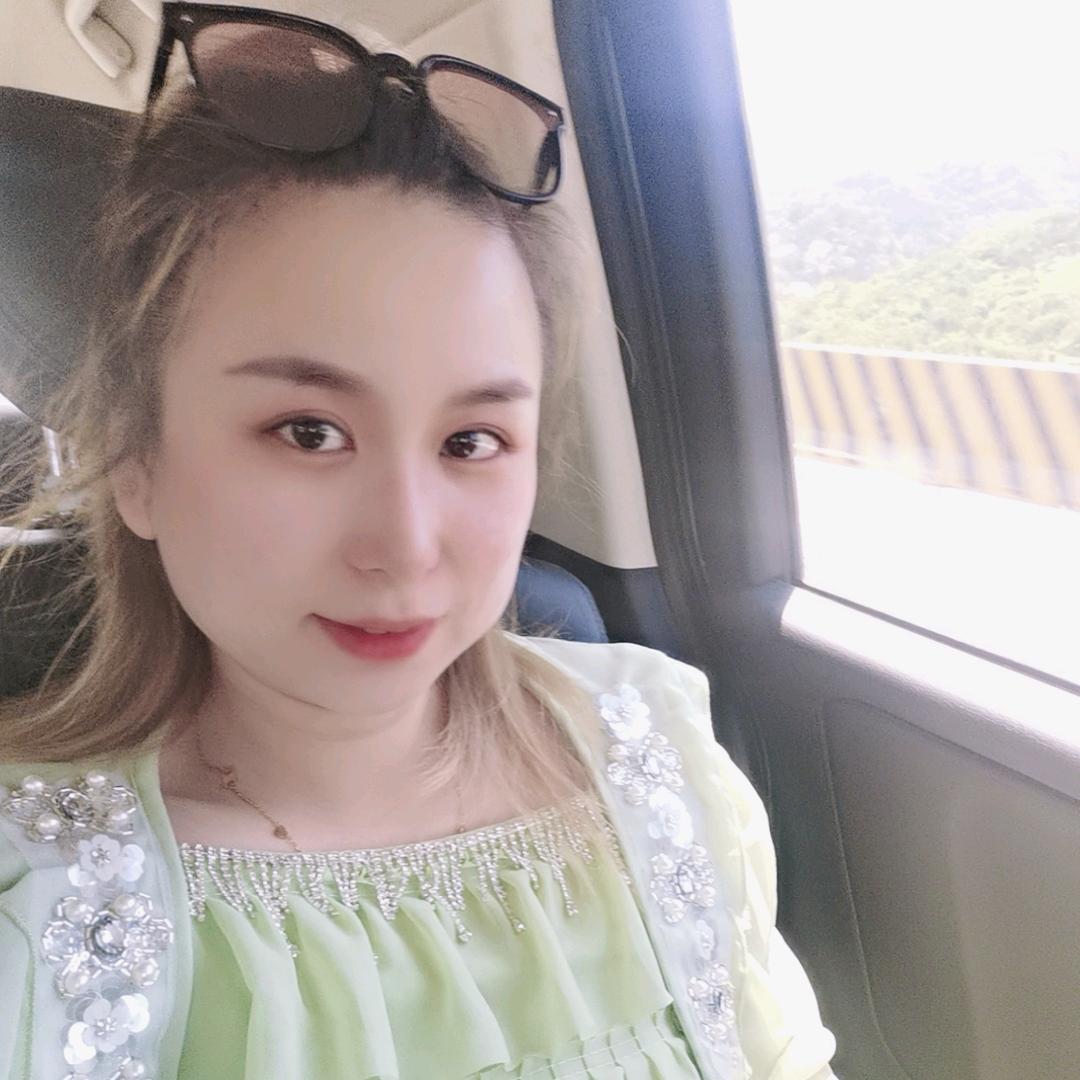 欢欢小吃货🍓🍔🍰