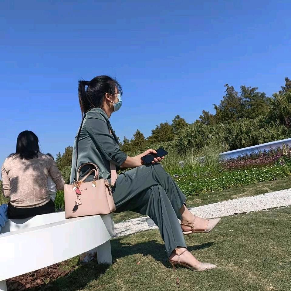 小梅子呀&