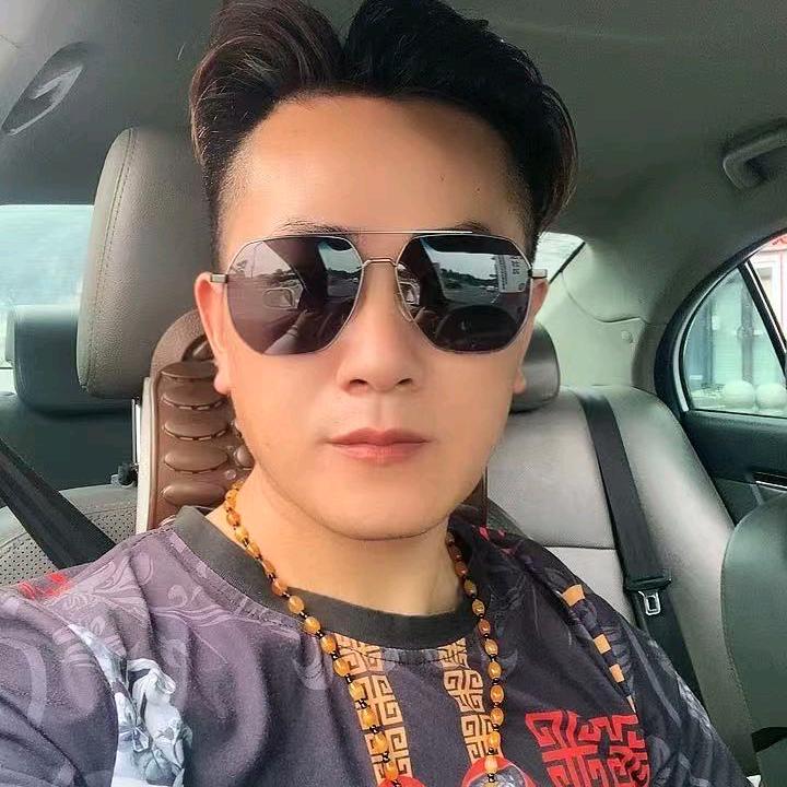 小忠哥