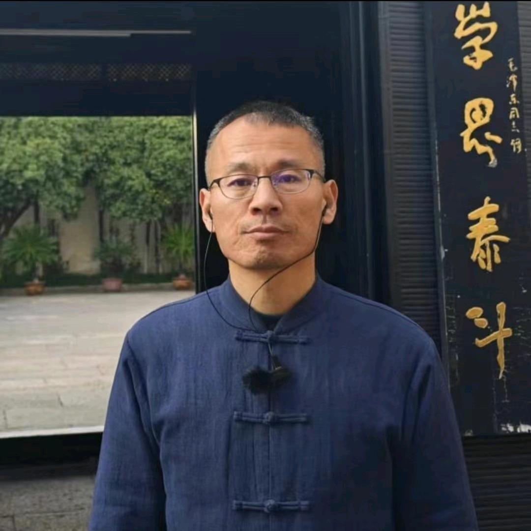 希呱人文白老师