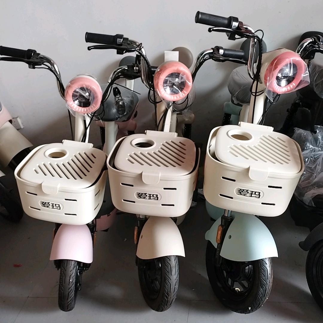 维修摩托车，各种品牌的车