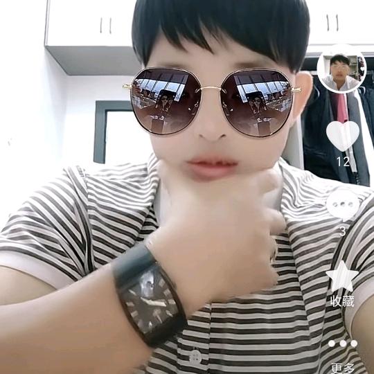 杨安龙
