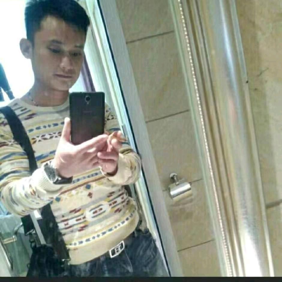 阿/龙