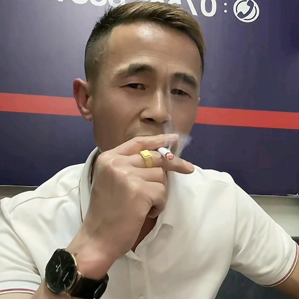 叫我水哥