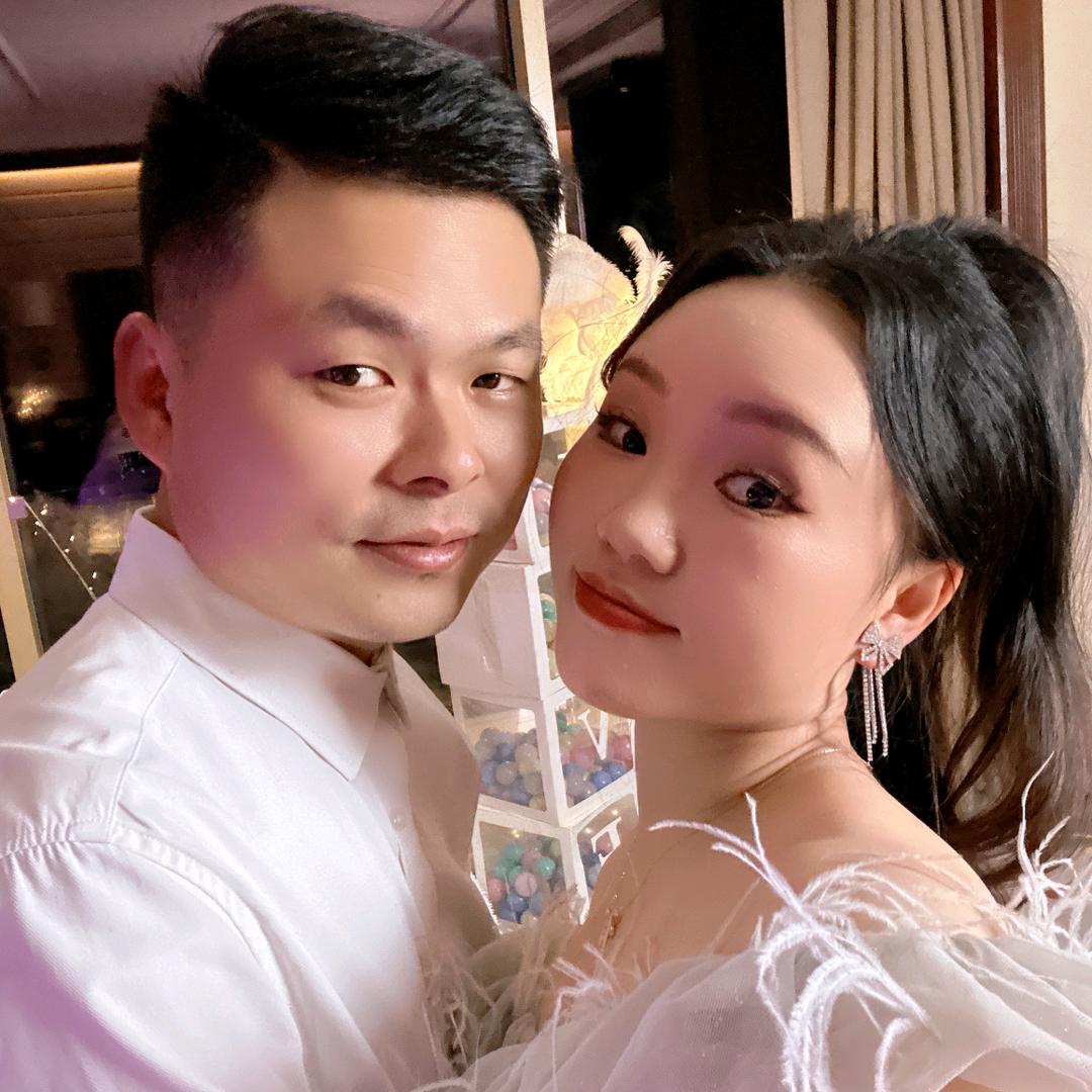 果果妈夫妇(13号昭通苹果专场)