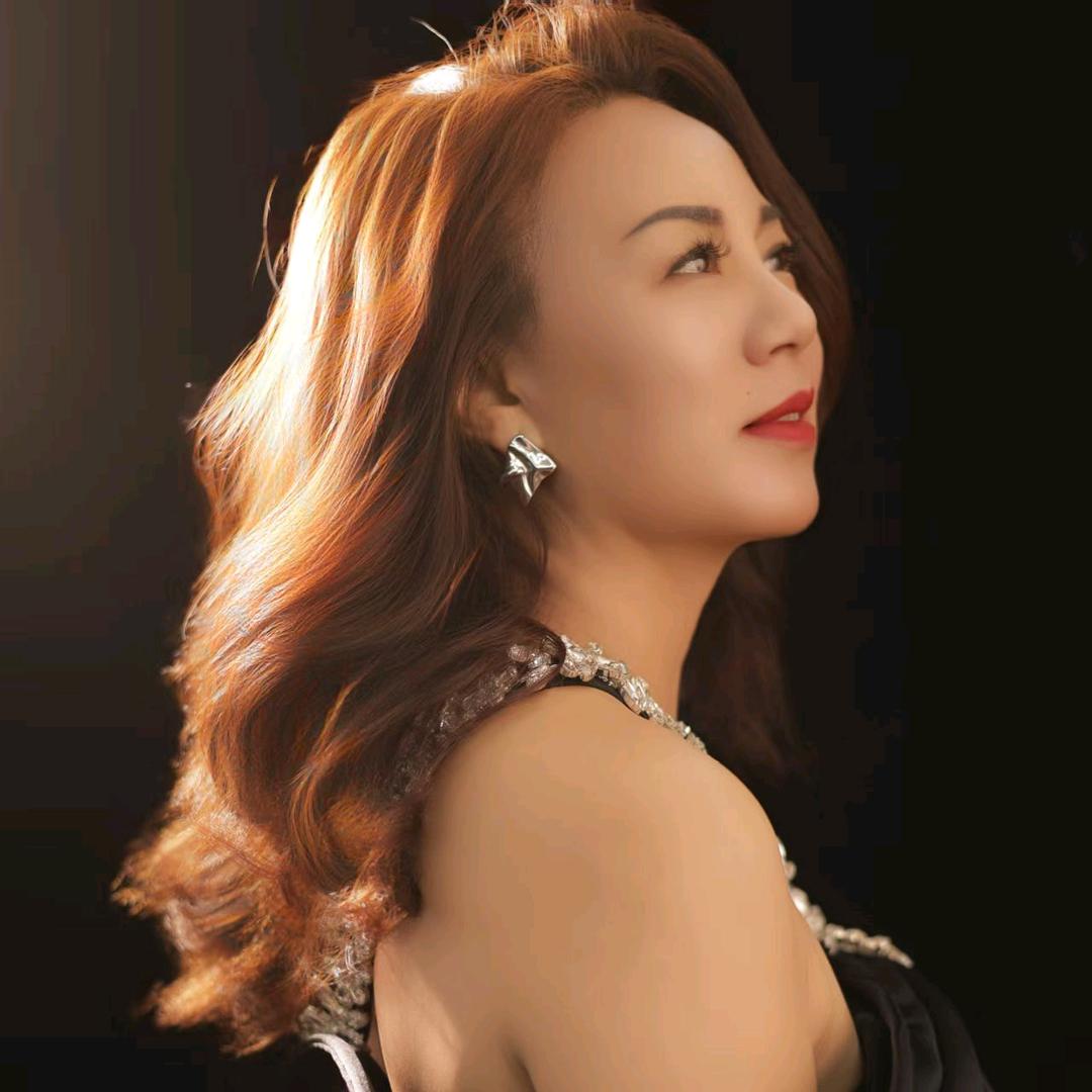 丽丽