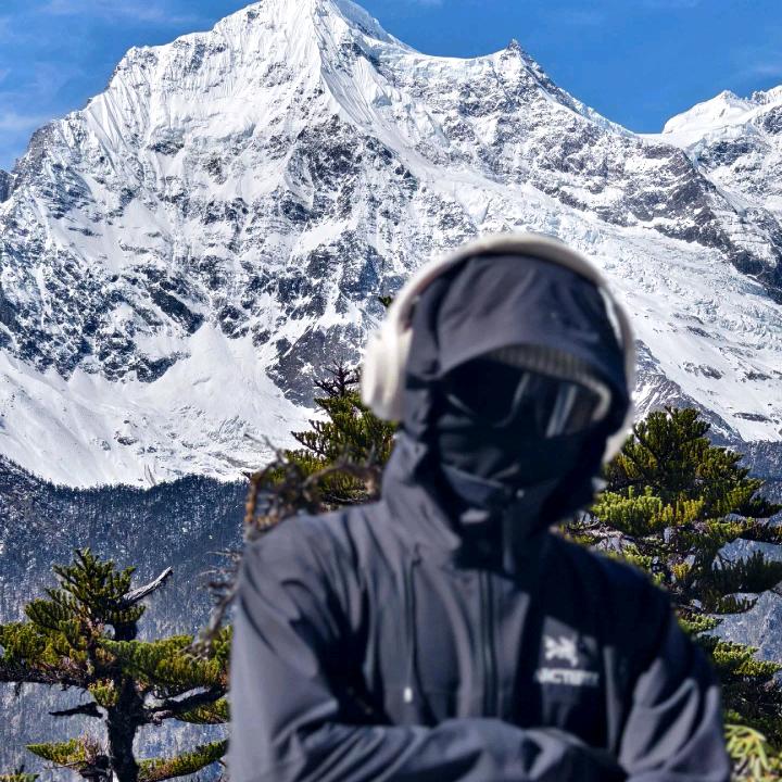 阿布吉措，无底湖，梅丽雪山