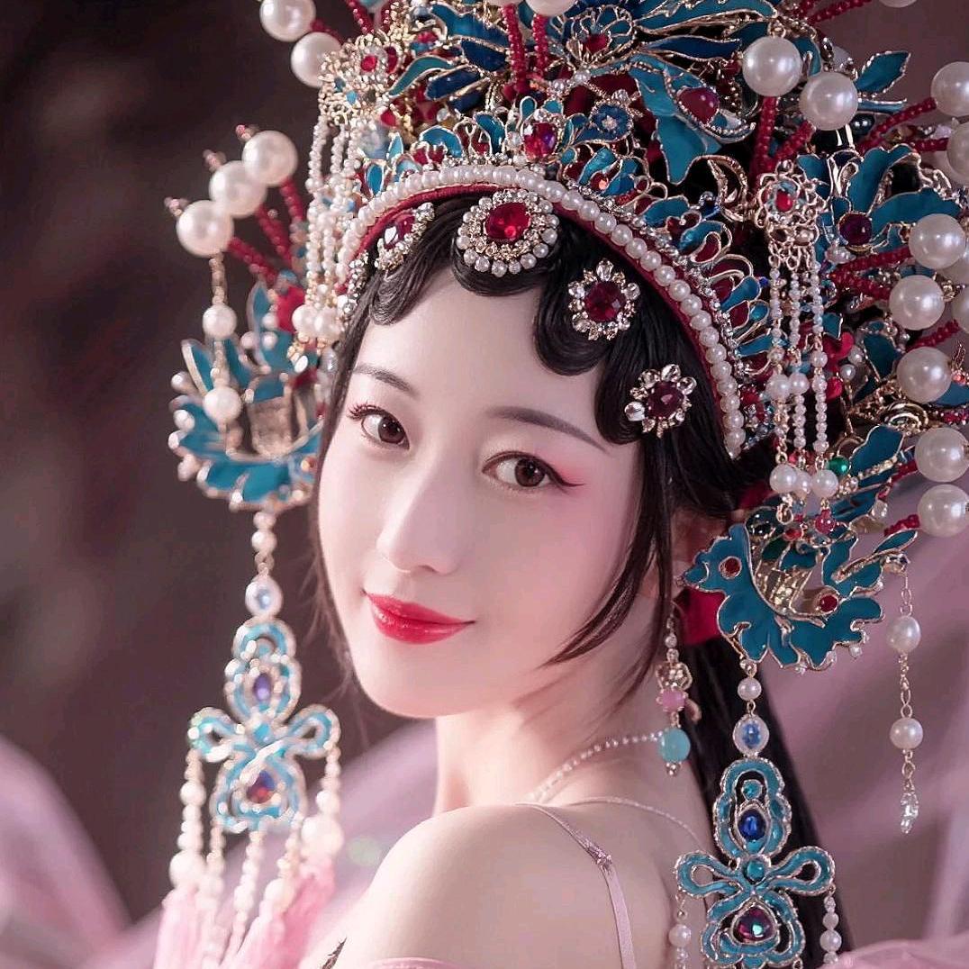 🌻丫头小巧玲珑🌸🌸🌷🌷🌼