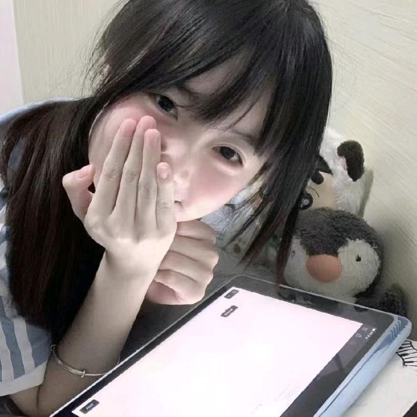 一只忧郁的小野猫