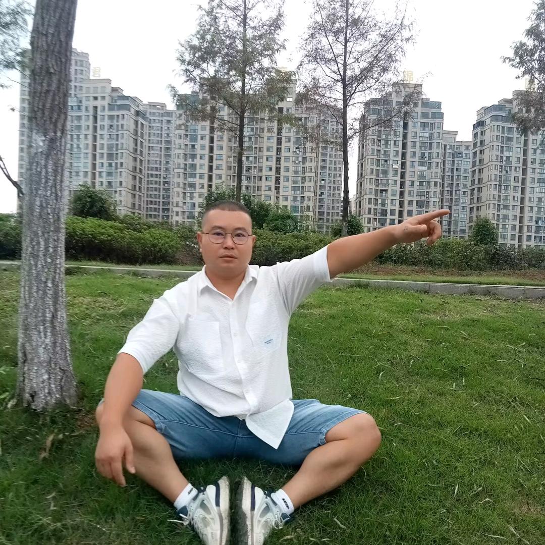 小    圆      哥
