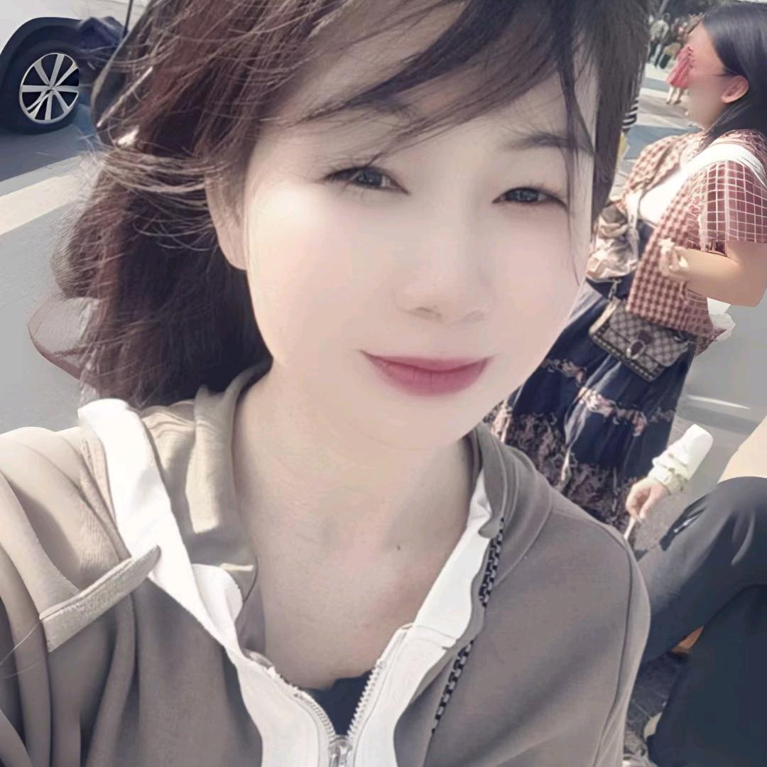 珊珊情感直播间