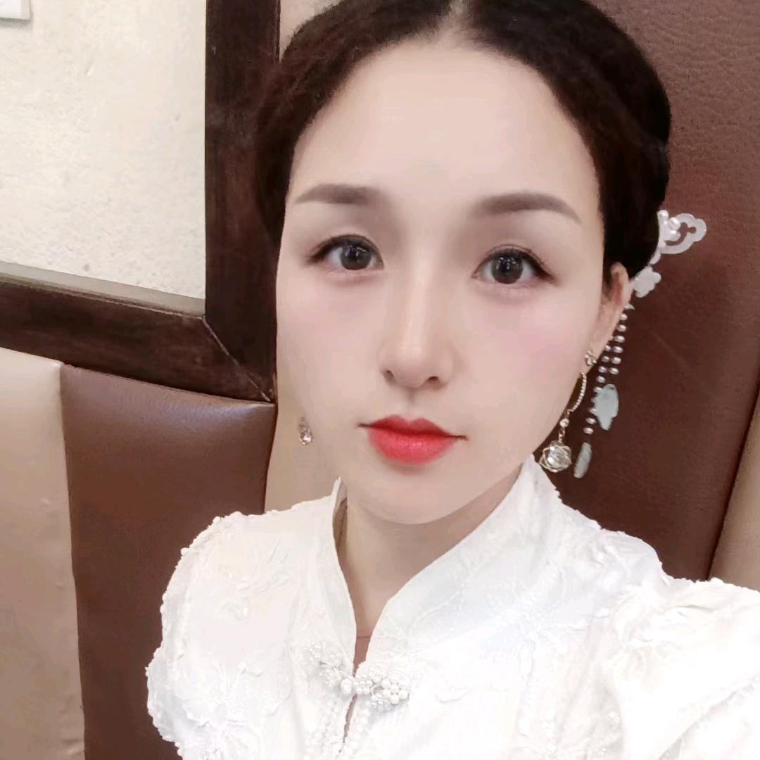 露露💋