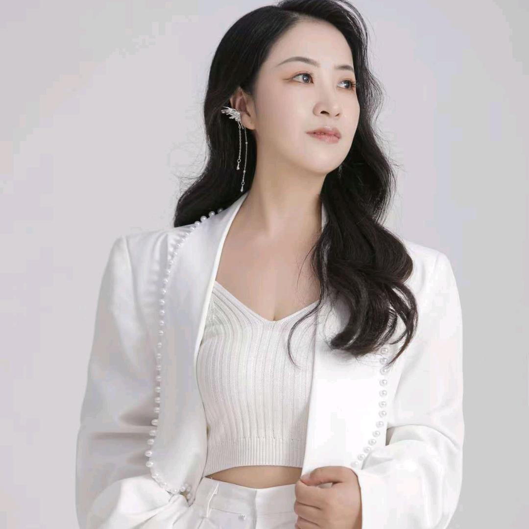 译丹女性成长