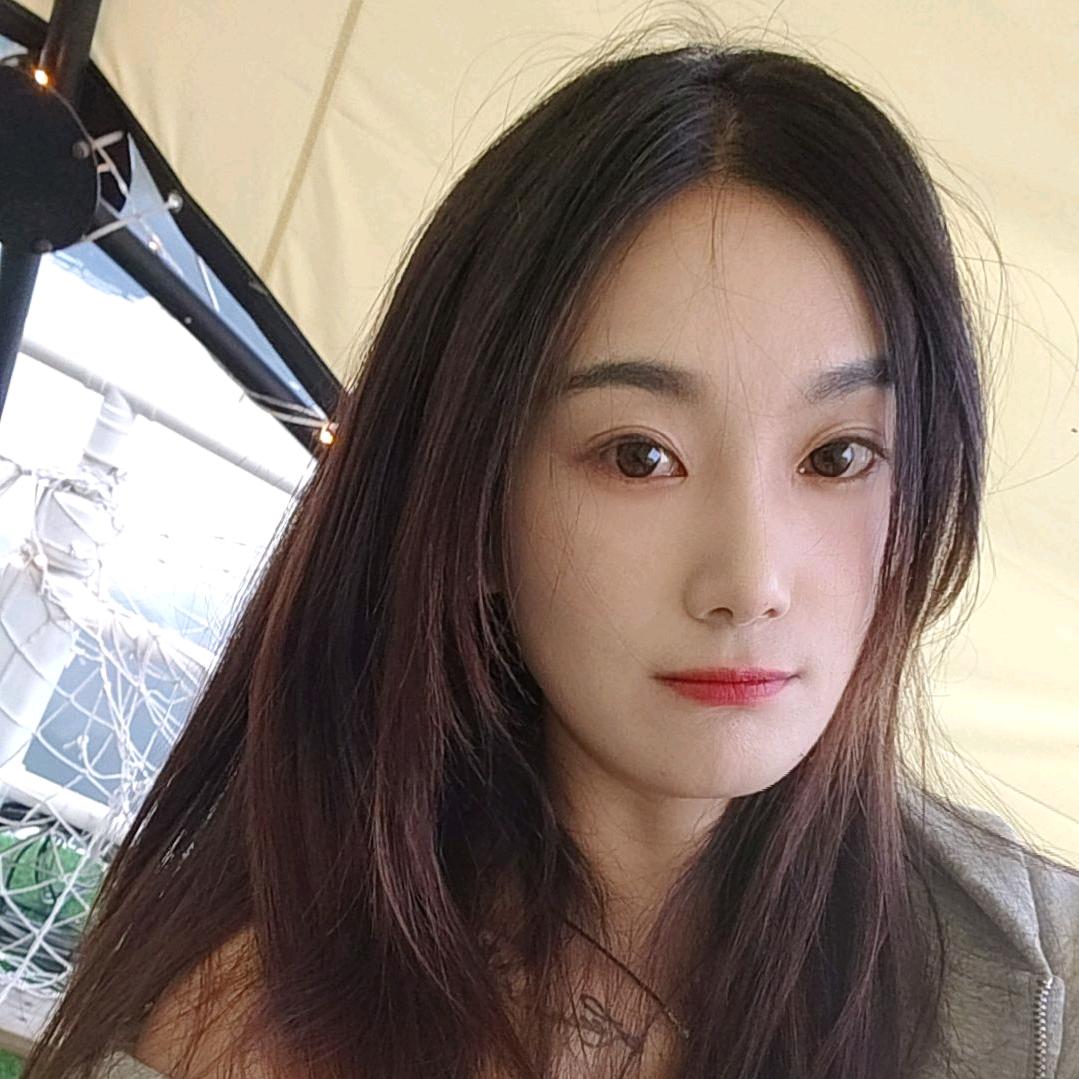 芳芳芳女王