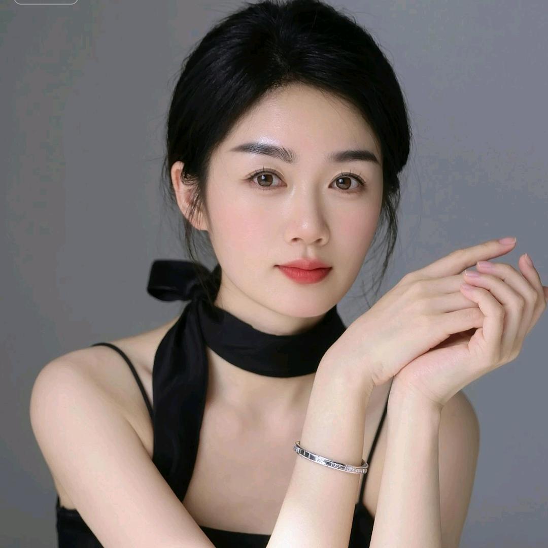 Miss林.
