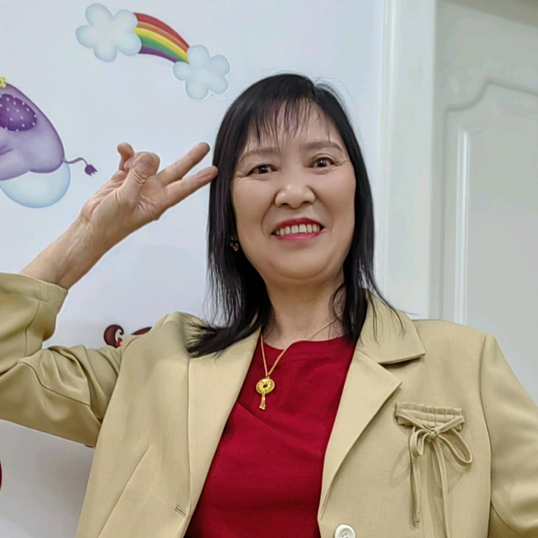 元菊好物在厨窗里