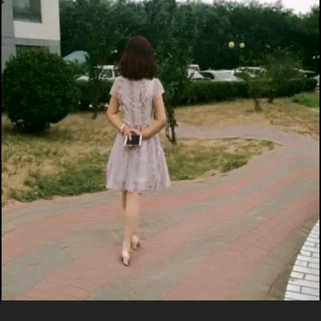 低调姐，