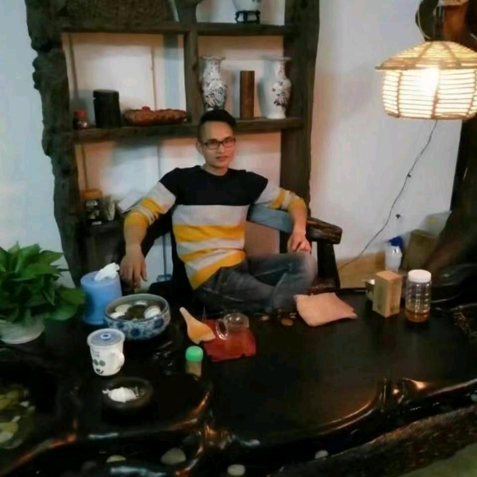 根雕宏少