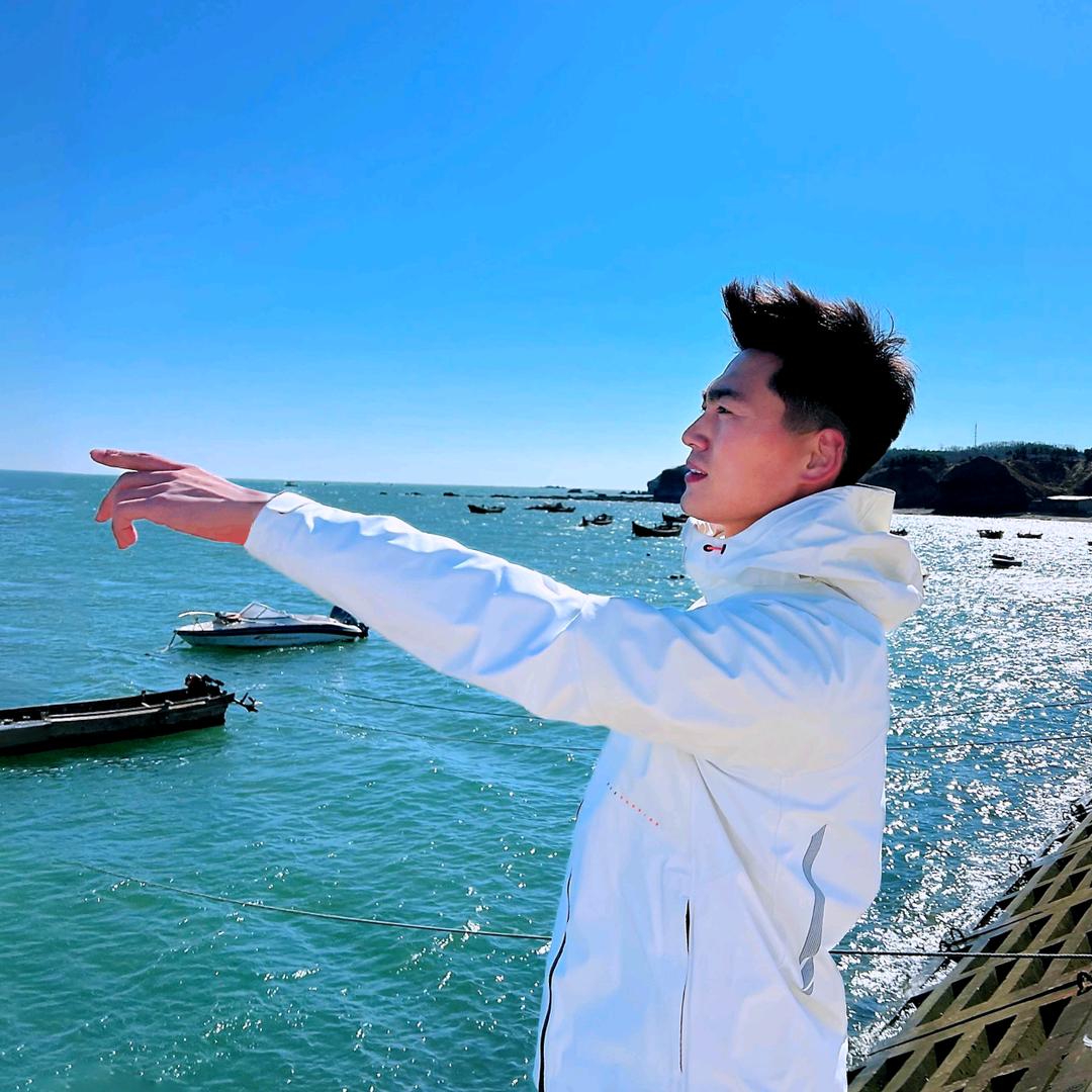 晴空万李（海参校长）