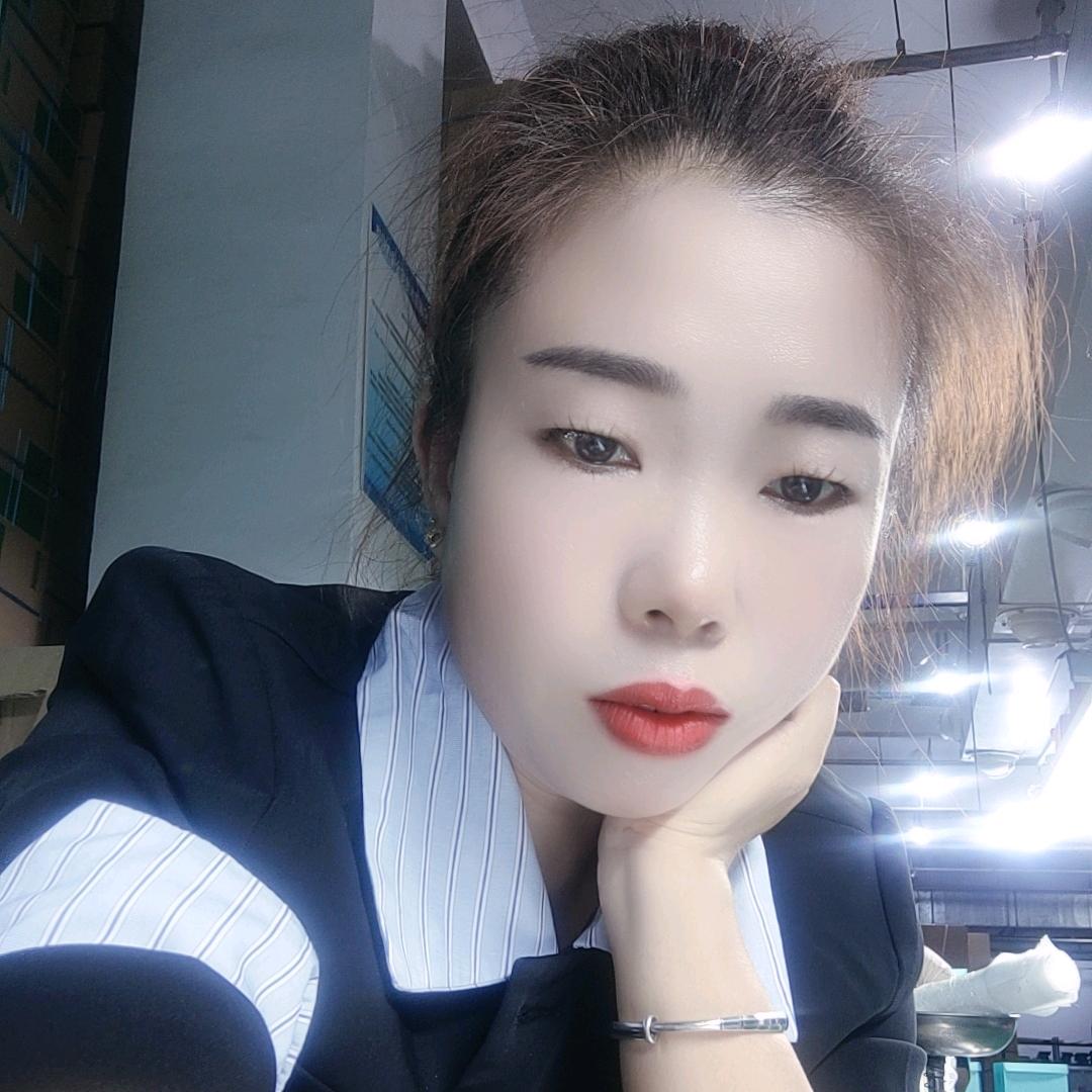 浅笑嫣然