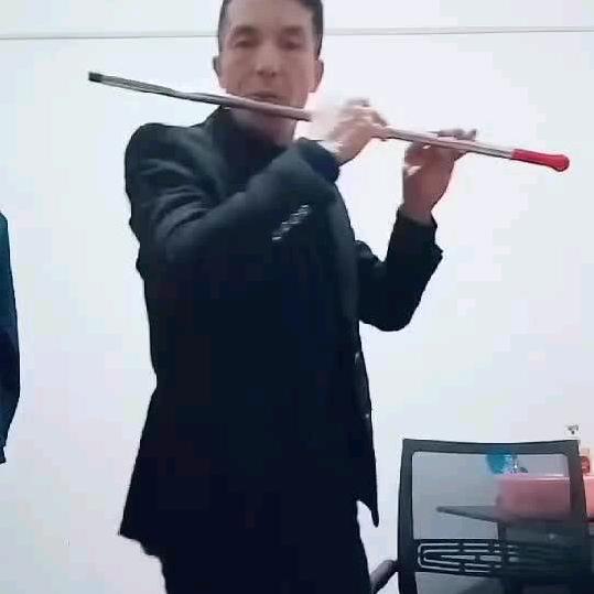邹哥，