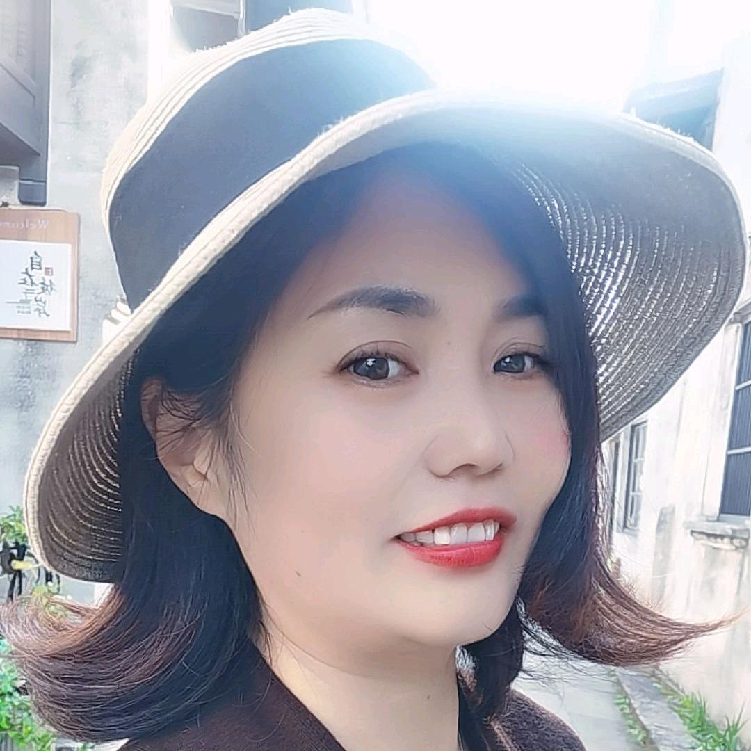 丽娟(育婴师）