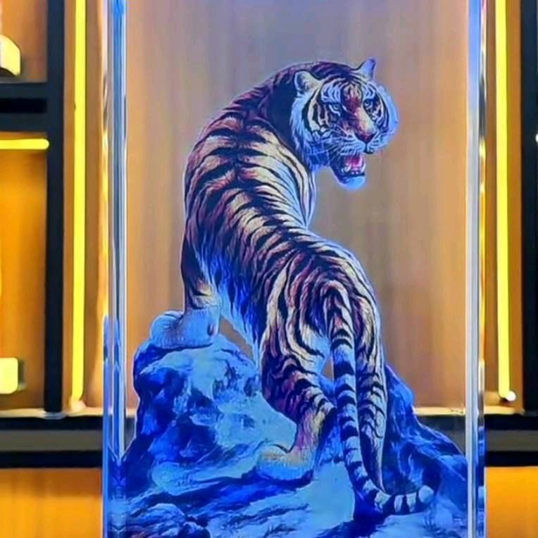 劉    穎   承 :