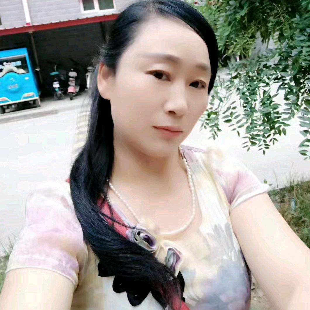 川妹洗车装饰，《人工洗车》晚8点30