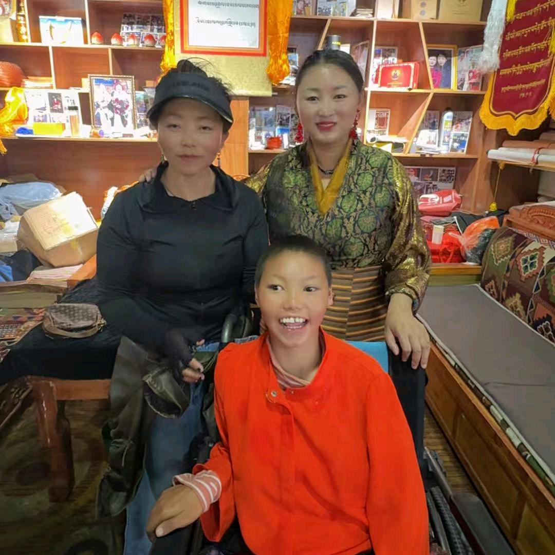 普帕尔仓普布卓玛