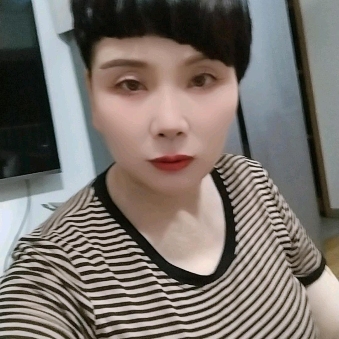 阿兰，曼悦伶，顾问老师！