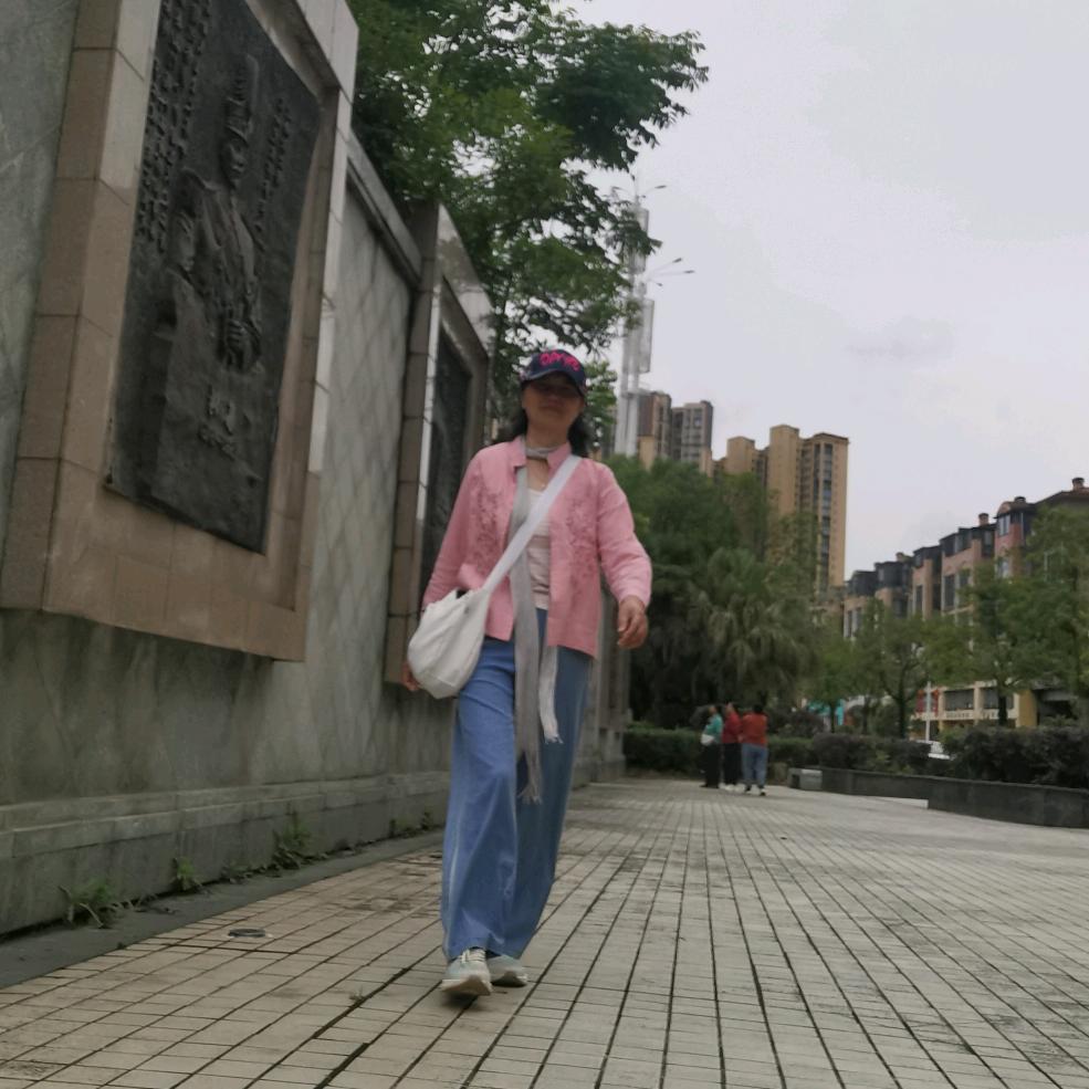 乐观的夕阳