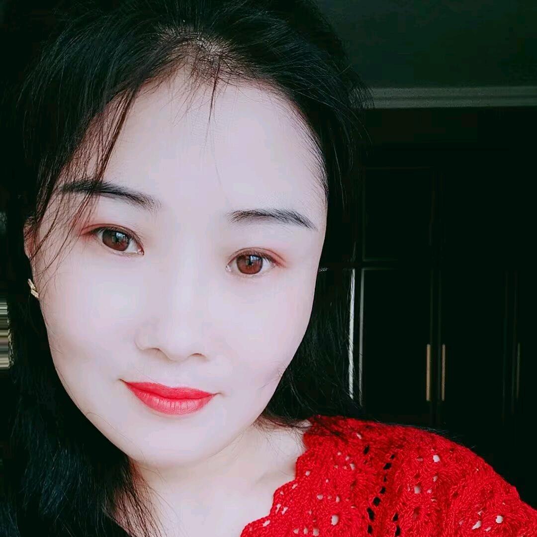那一抹笑穿透阳光