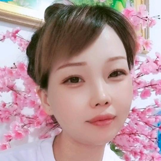 李玲