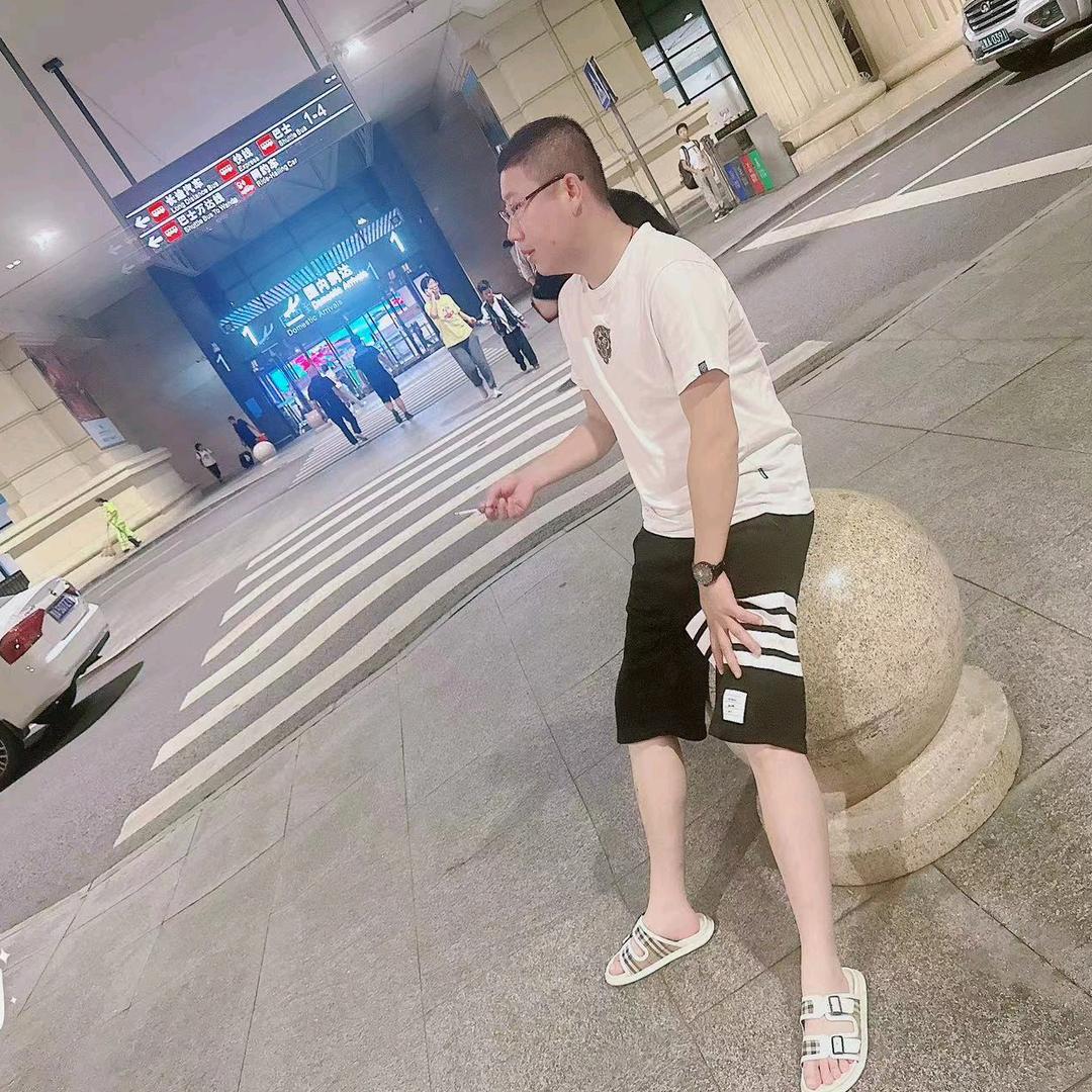 Mr 王