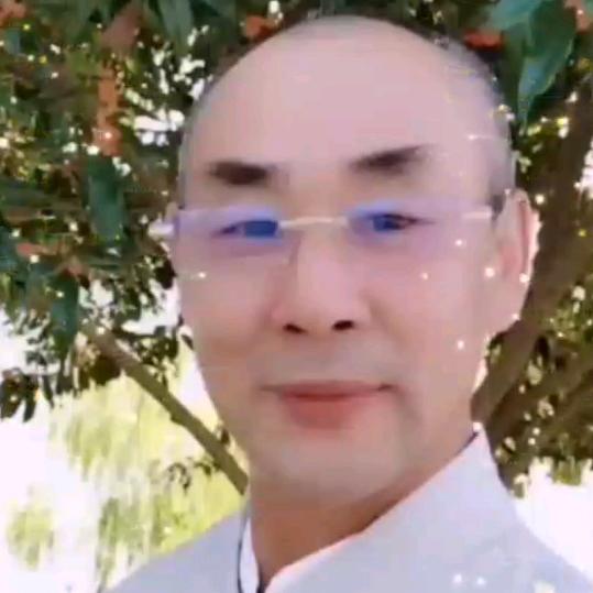 明君