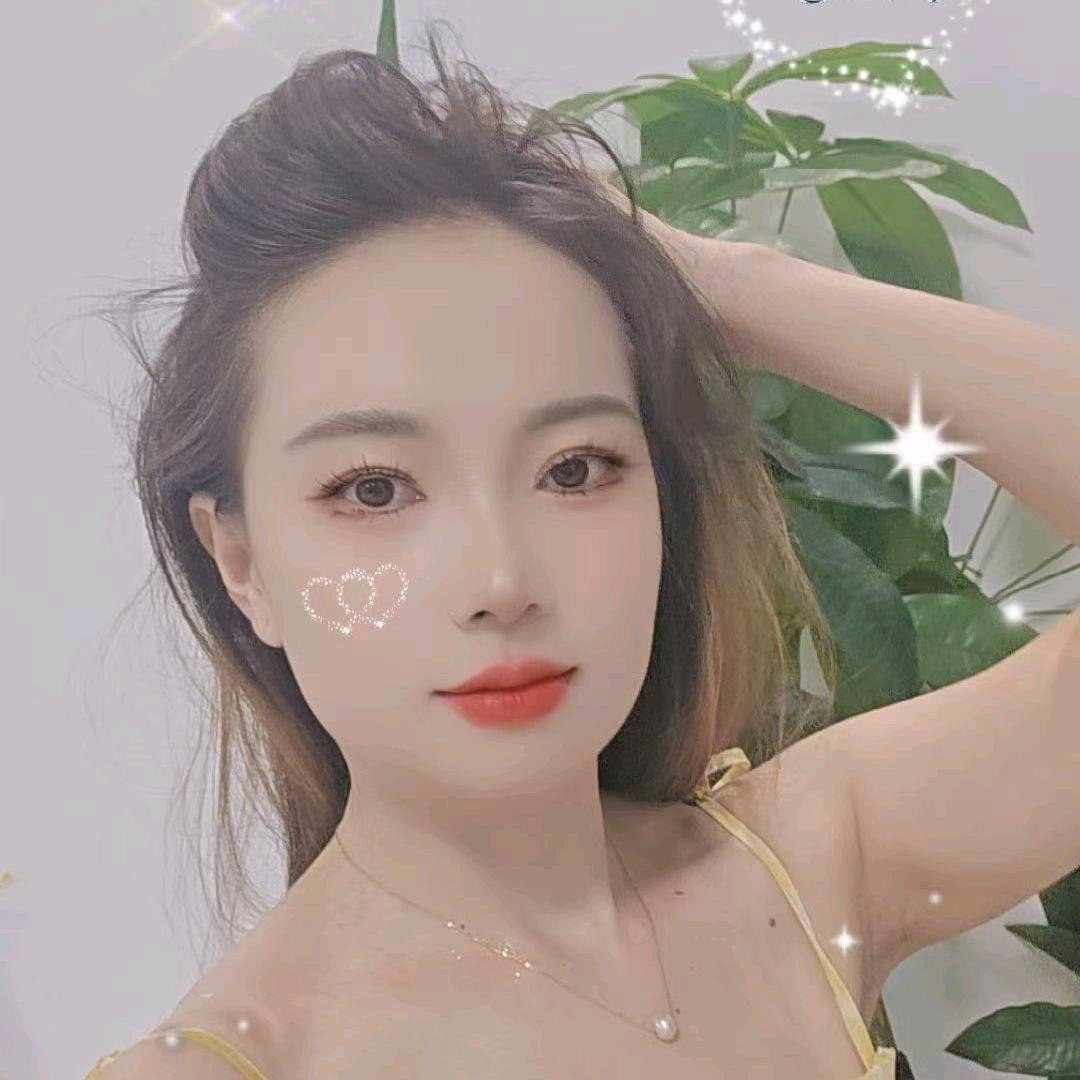 曲靖百爵珠宝  店长  徐春丽