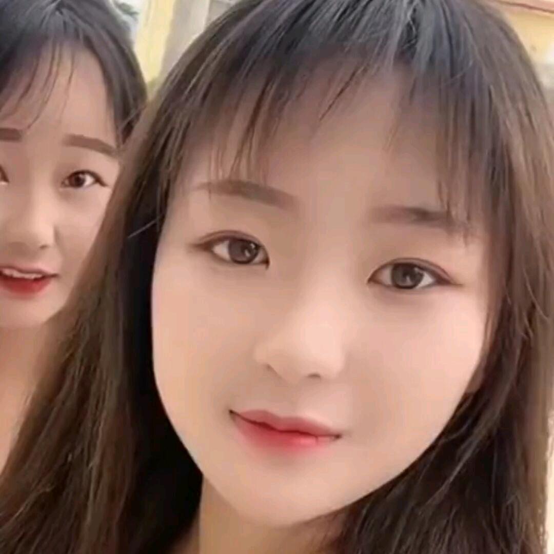 贵 阳 小 丫 头（布依族）女孩